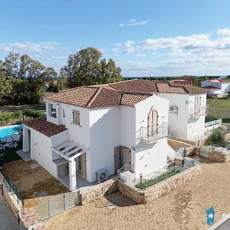Villetta Con Piscina Budoni Affitti Spiaggia 700 Mt 외부 사진
