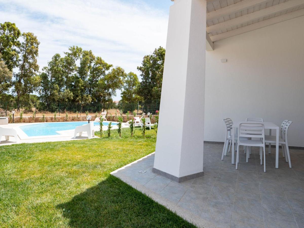 Villetta Con Piscina Budoni Affitti Spiaggia 700 Mt 외부 사진
