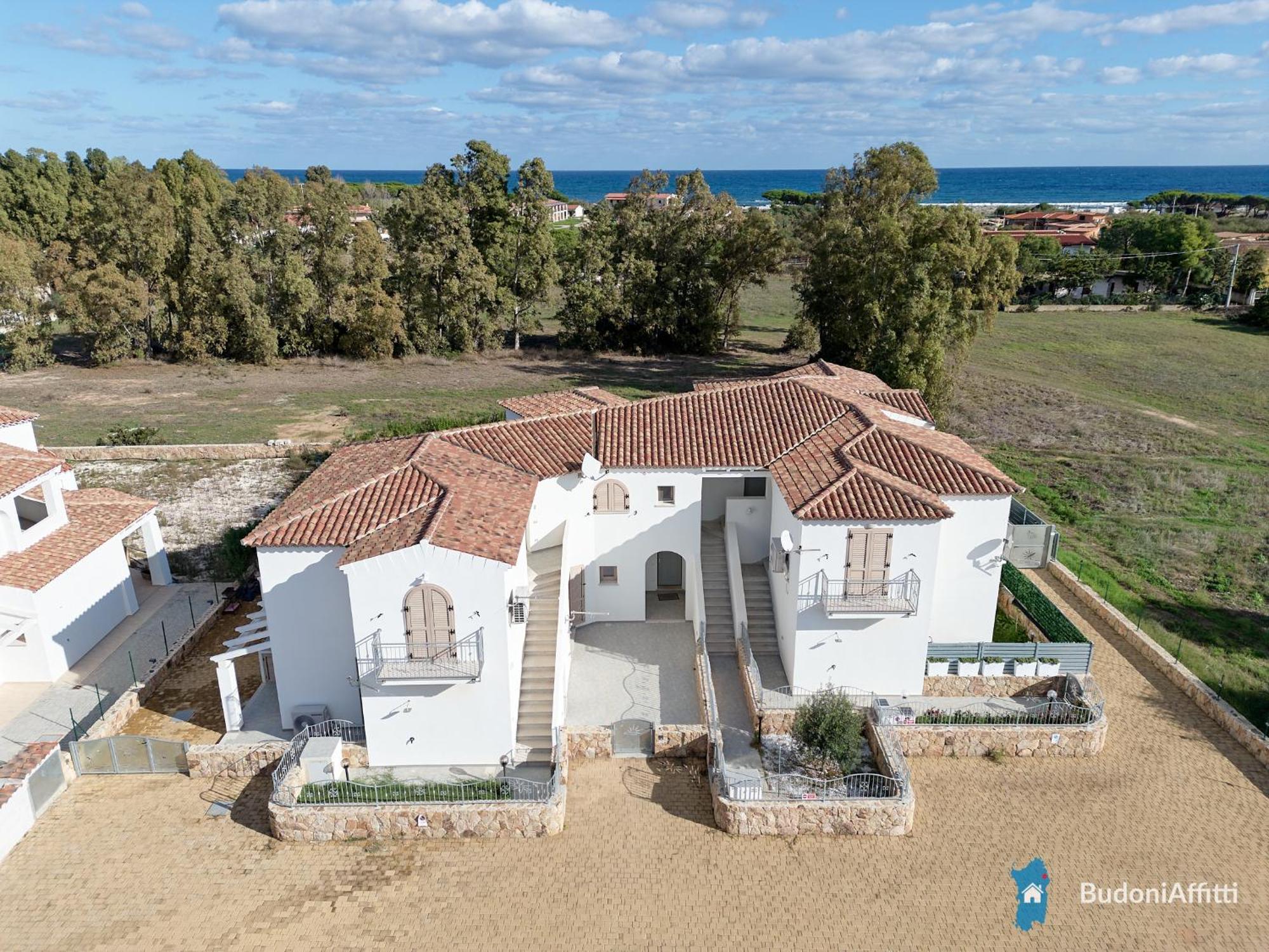 Villetta Con Piscina Budoni Affitti Spiaggia 700 Mt 외부 사진